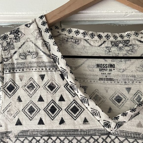 White and Black Patterned Short-Sleeve V-Neck Tee - Picture 2 of 5